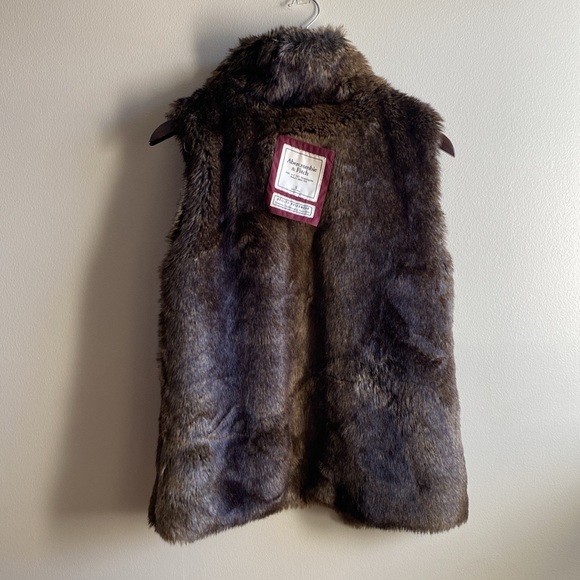 Abercrombie & Fitch Faux Fur Vest Brown Small - Picture 7 of 11